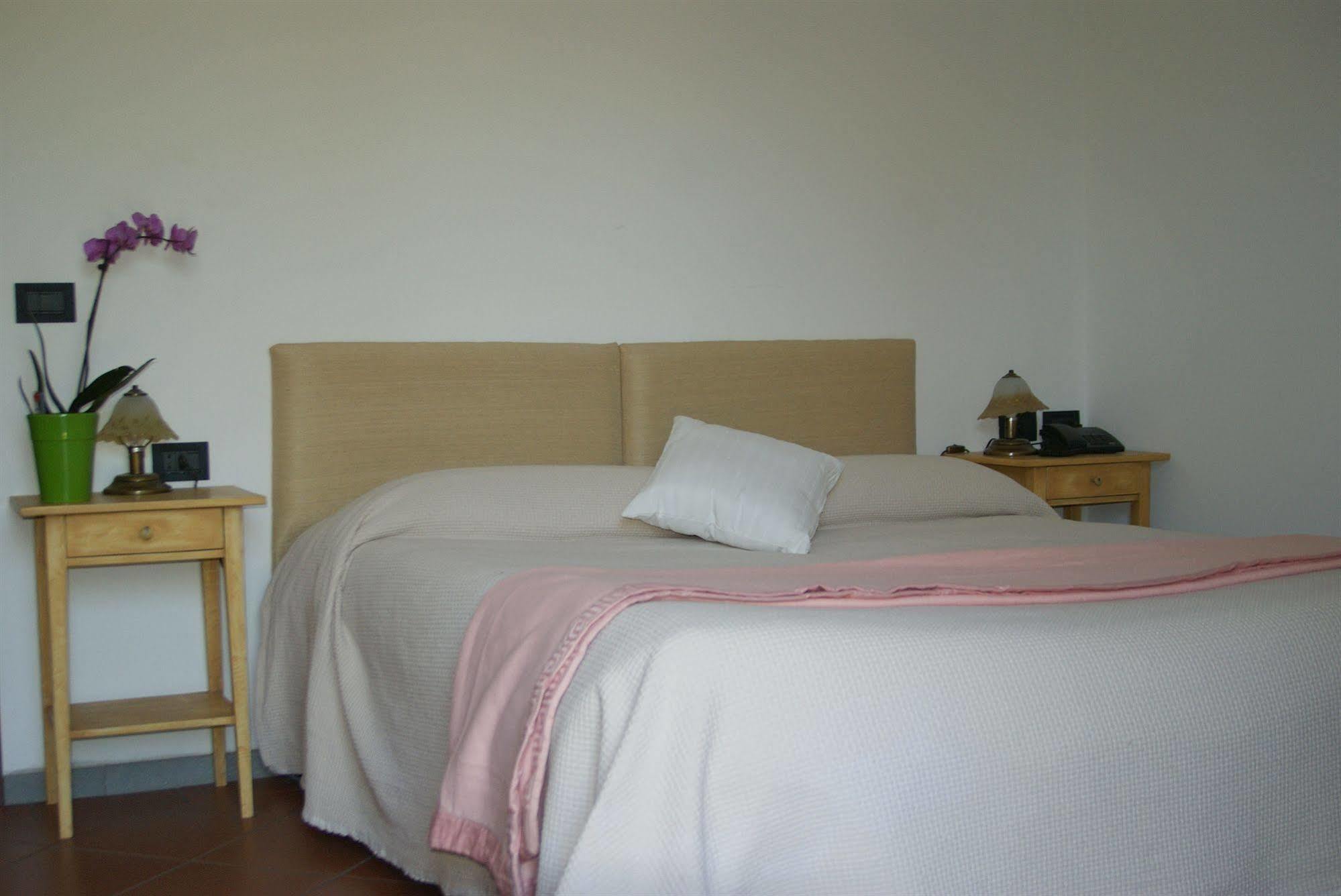 Hotel Di Sor Paolo San Casciano in Val di Pesa Luaran gambar